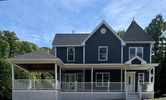 46 N Park St, Ellington, CT 06029