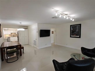 1280 SE 2nd Ct Unit 6, Fort Lauderdale, FL 33301