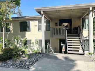 1601 Oakmont Dr Unit 5, Walnut Creek, CA 94595