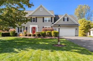 2046 Celestial Dr NE, Warren, OH 44484