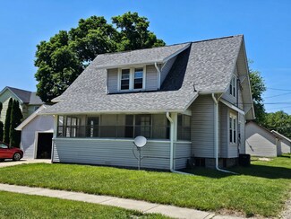 606 E 4th St, Sterling, IL 61081