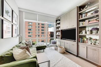 305 E 51st St Unit 4E, New York, NY 10022