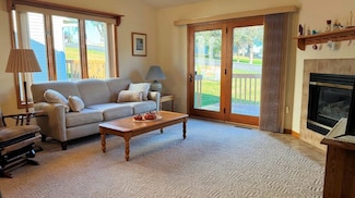 1559 N Dewey Ave, Reedsburg, WI 53959