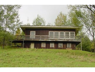 202 Kittredge Rd, Orleans, VT 05860