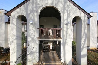 47 Tower Hill Dr Unit 14, Red Bank, NJ 07701