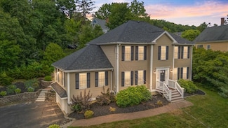 5 Wingate St, Amesbury, MA 01913