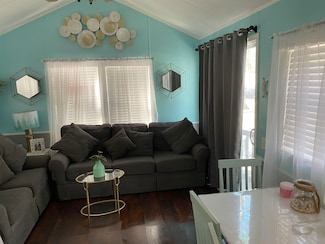 515 Corsons Tavern Rd, Ocean View, NJ 08230