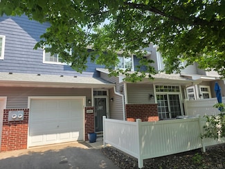 8309 Kimball Dr, Eden Prairie, MN 55347