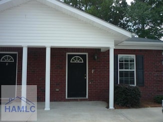 1113 Kelly Dr, Hinesville, GA 31313