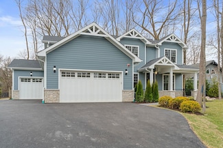 1150 Highland Ave, Lake Forest, IL 60045