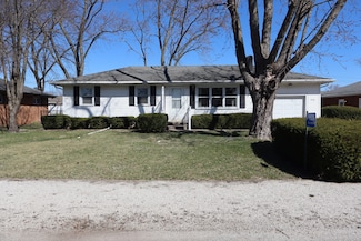 1526 Manhattan Dr, Streator, IL 61364