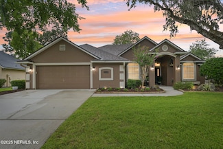 1823 Sentry Oak Ct, Fleming Island, FL 32003