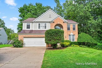 2546 Woodcreek Ct SE, Grand Rapids, MI 49546