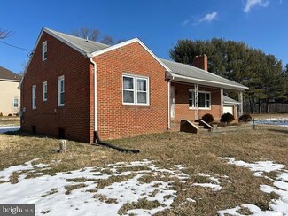 7700 Brooklyn Bridge Rd, Laurel, MD 20707