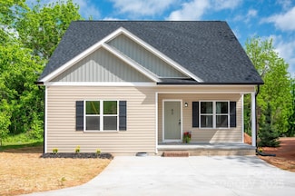 43 Robbins Cir, Lexington, NC 27292