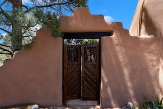 266 Tano Rd, Santa Fe, NM 87506