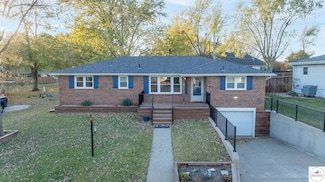 2404 S Quincy Ave, Sedalia, MO 65301