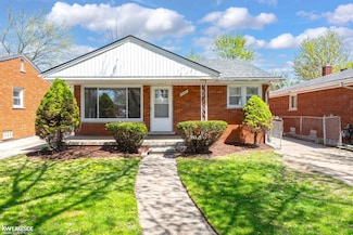 19637 Country Club Dr, Harper Woods, MI 48225