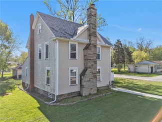 483 N Main St, Amherst, OH 44001