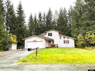 1073 Arctic Cir, Juneau, AK 99801