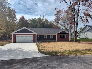 226 Robert St, Seneca, PA 16346