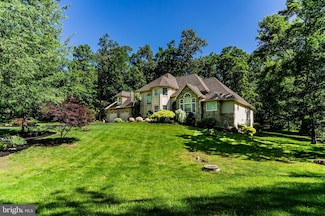 1760 White Oak Cir, Dauphin, PA 17018