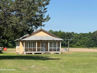 718 Beasley Rd, Roper, NC 27970