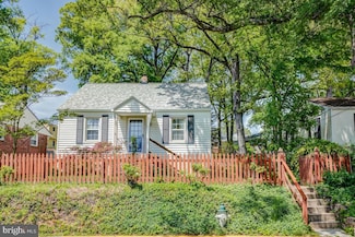 9504 52nd Ave, College Park, MD 20740