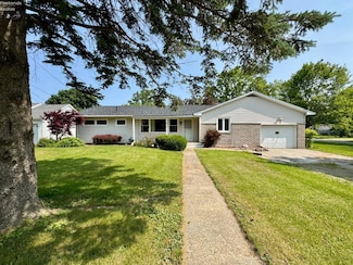 28 Clark St, Wakeman, OH 44889