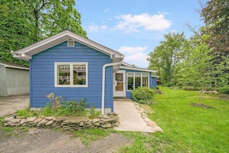 32 Center Hill Rd, Monroe, NY 10950