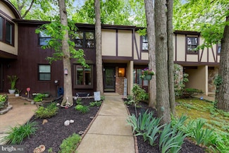 915 Burberry Ct, Sicklerville, NJ 08081