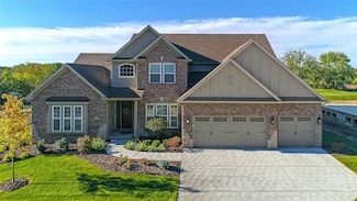1 Country House Ct, Wentzville, MO 63385