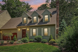 27 Olde Common Dr, Atkinson, NH 03811