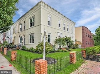 300 15th St SE, Washington, DC 20003