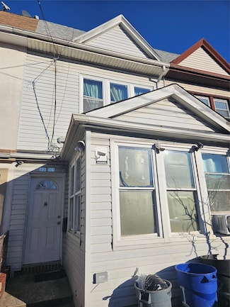 32-51 110th St, Flushing, NY 11369