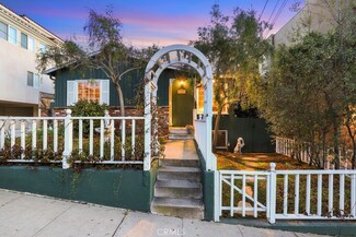 620 9th St, Hermosa Beach, CA 90254