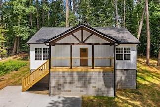 137 Praters Dr, Resaca, GA 30735