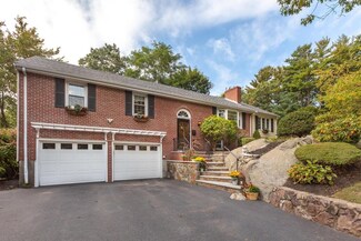 2 Squire Ln, Lynnfield, MA 01940