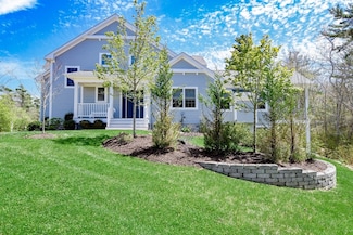 34 Split Rock Ln, Mattapoisett, MA 02739