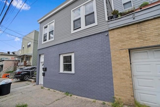 14 W 19th St Unit 3, Bayonne, NJ 07002