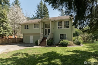 6331 Overland Trail, Maple Falls, WA 98266