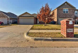 7501 Comrade Ln, Yukon, OK 73099