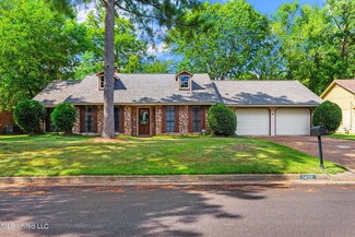 1422 Mossline Dr, Jackson, MS 39211