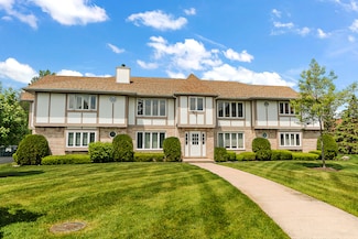5 Saint Moritz Dr Unit 101, Palos Park, IL 60464