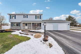 8484 Stringham Dr, Batavia, NY 14020