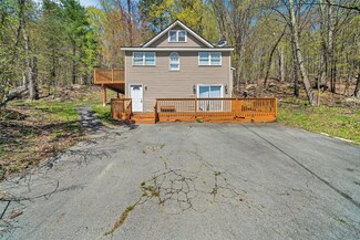 38 Roosevelt Ave, Woodridge, NY 12789