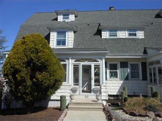 30 Crystal Cove Ave Unit 1, Winthrop, MA 02152