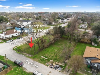 2620 Berry St, Houston, TX 77004