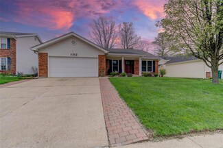 1312 Westbrooke Terrace Dr, Ballwin, MO 63021