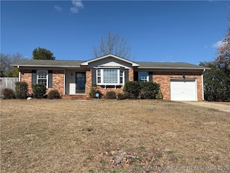 6421 Newcastle Rd, Fayetteville, NC 28303